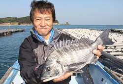 チヌ釣り道場シーズンⅡ夏編-.gif